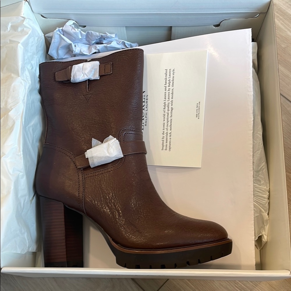 New women’s Ralph Lauren Brown Leather Ankle Boots, size 10